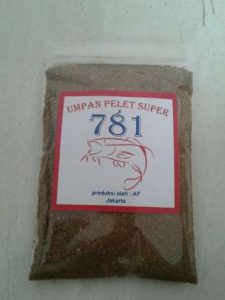Meracik Campuran Pelet 781 untuk Umpan Ikan Mas 